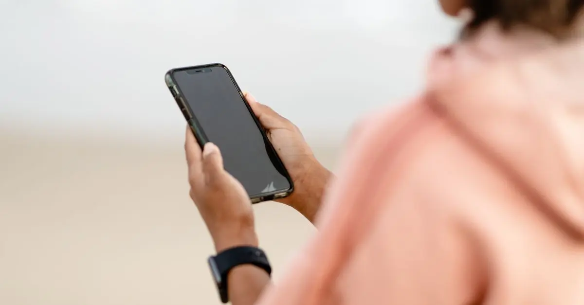 Best Phone Accessories for Travel